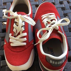 Brooks leather/New
